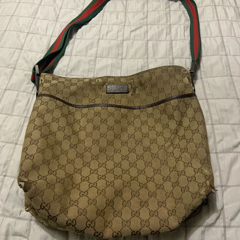 Vintage Gucci crossbody bag